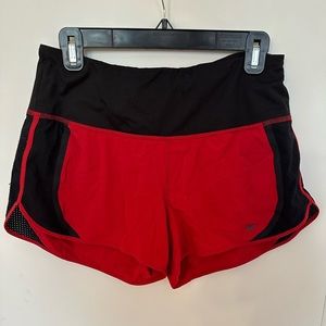 ATHLETA Black/Red High Rise Acceleration Short 3.5" Women’s